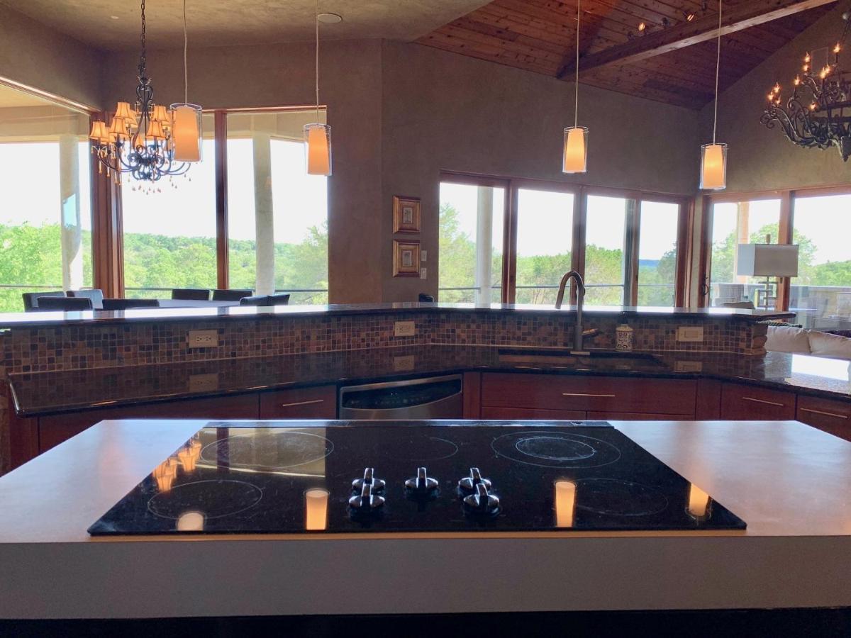 Holiday home Scenic Hill Country Retreat - Rhino Ranch *