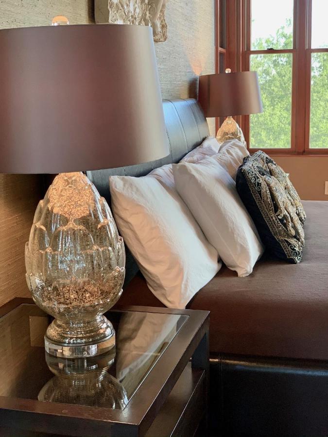 Scenic Hill Country Retreat - Rhino Ranch *