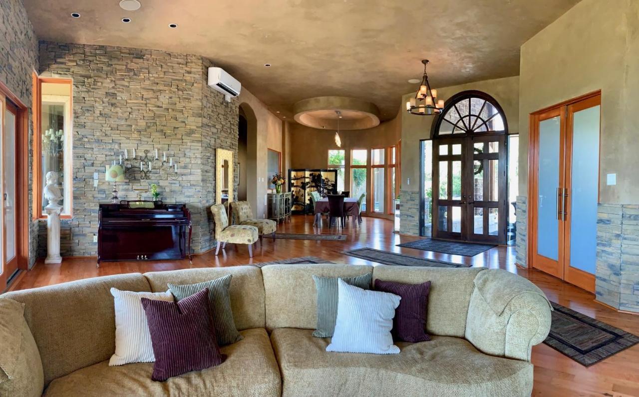 Holiday home Scenic Hill Country Retreat - Rhino Ranch New Braunfels