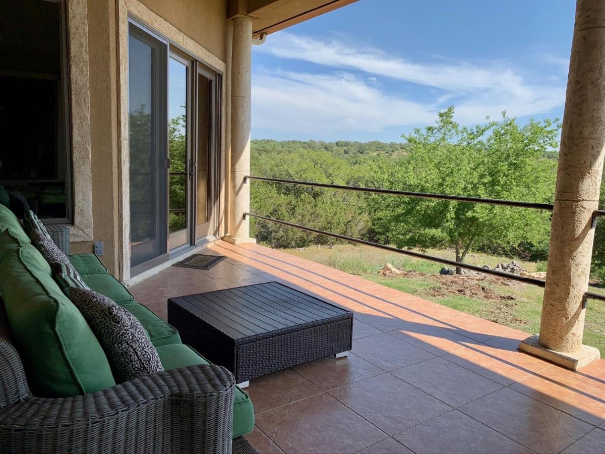 Scenic Hill Country Retreat - Rhino Ranch Holiday home New Braunfels